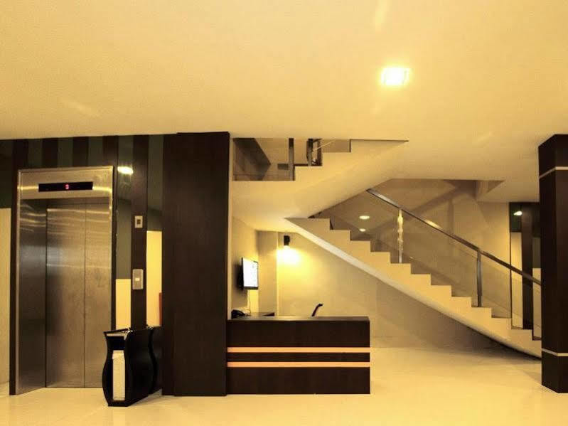 Nagoya One Hotel Extérieur photo